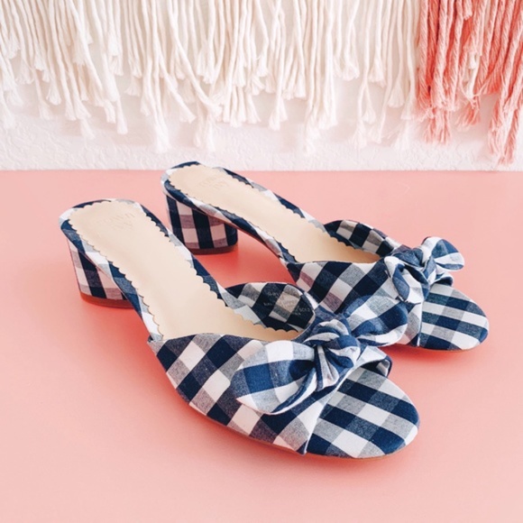 crown and ivy white heels